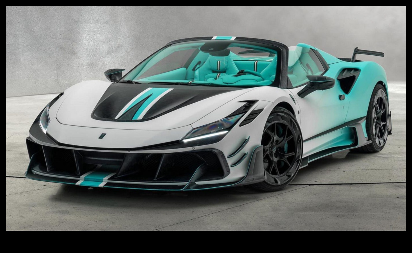 Προσαρμοσμένη κομψότητα Η κατά παραγγελία έκκληση των πολυτελών αυτοκινήτων 5 Προσαρμοσμένη κομψότητα: Η κατά παραγγελία έκκληση των πολυτελών αυτοκινήτων