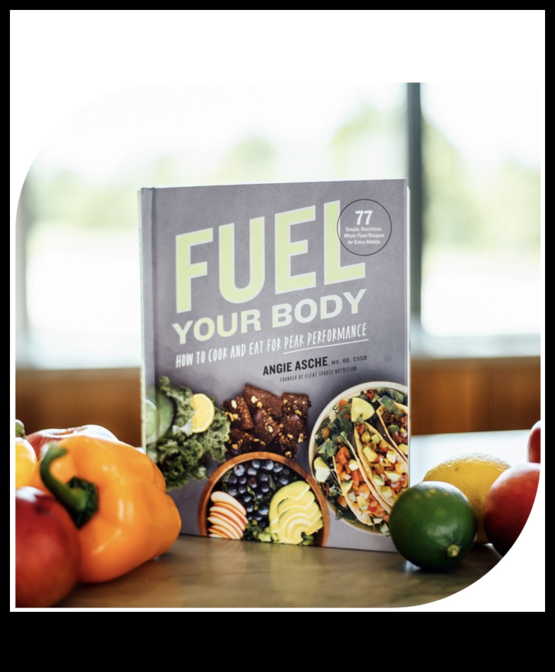 Το βιβλίο μαγειρικής Champion's Fuel Your Body για Κορυφαία Απόδοση 4 Champion's Cookbook: Recipes for Success in Sports Nutrition
