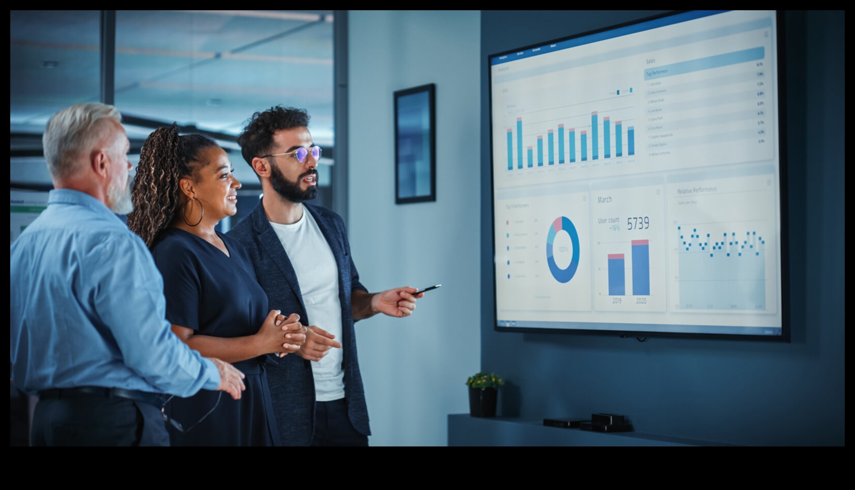 Tech Mavericks Πώς οι Visionaries μεταμορφώνουν τις δημιουργικές τέχνες και τις ψηφιακές λύσεις 2 Tech Mavericks: Trailblazining in the World of Creative Arts and Digital Solutions