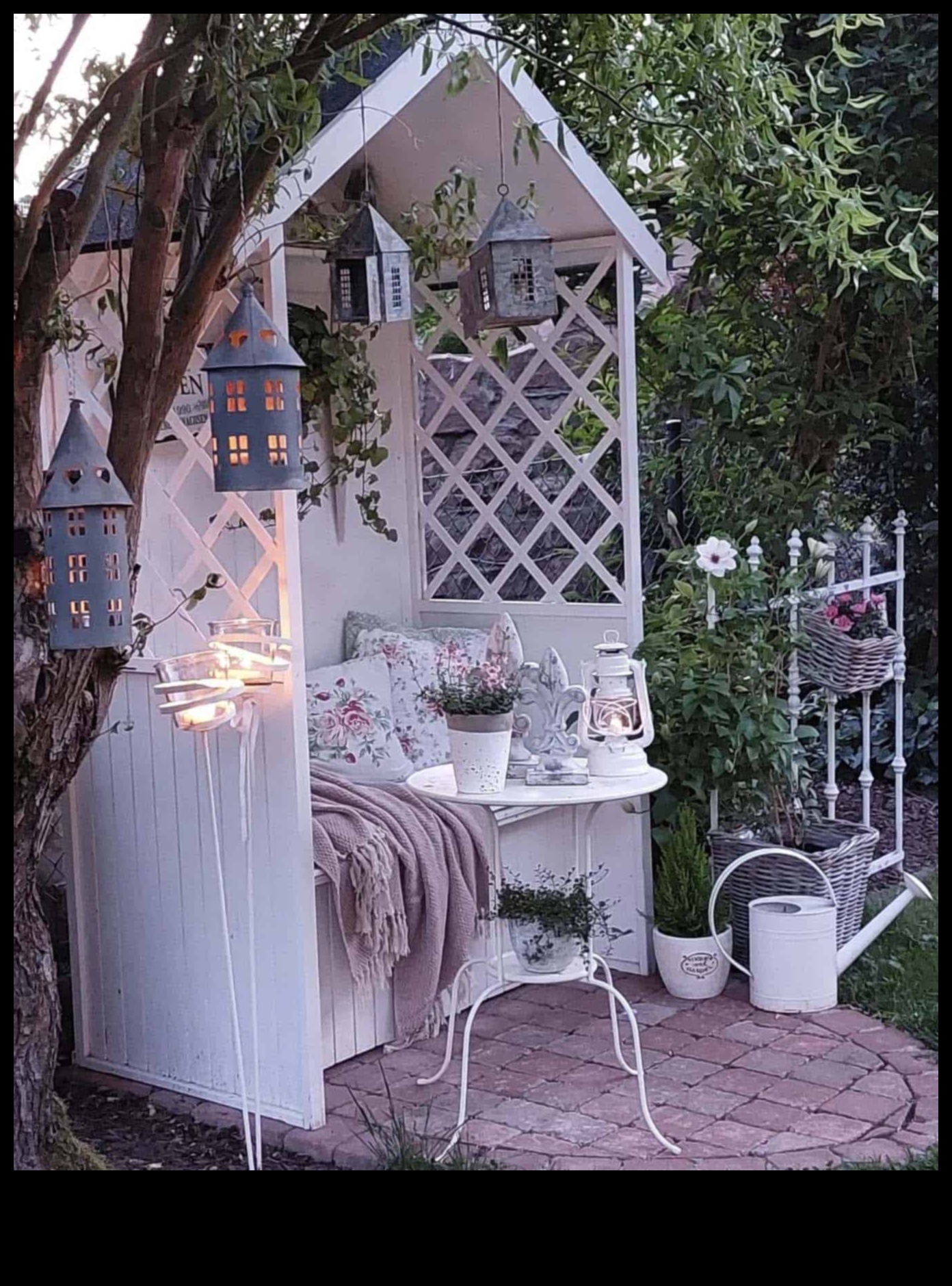 Eco-Chic Bliss: Sustainable DIY Delights για τον κήπο σας