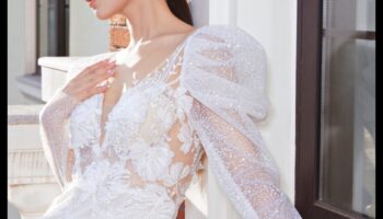 Glimmering Grace: Bridal Jewelry Glimmers